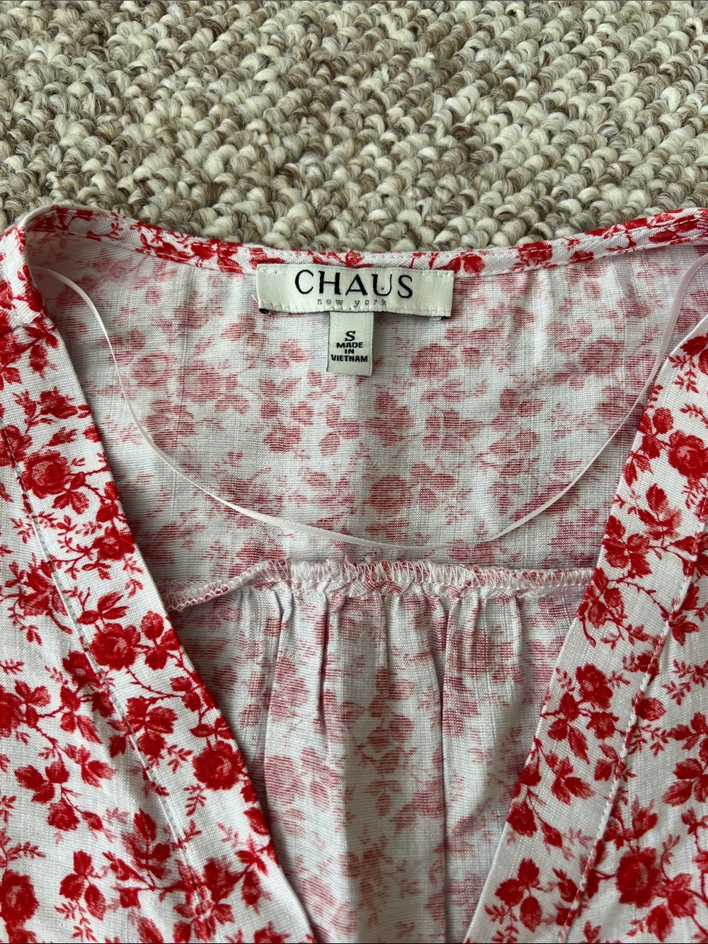 Chaus White and Hibiscus Red Floral V-Neck Sleeveless Camisole - Picture 3 of 6
